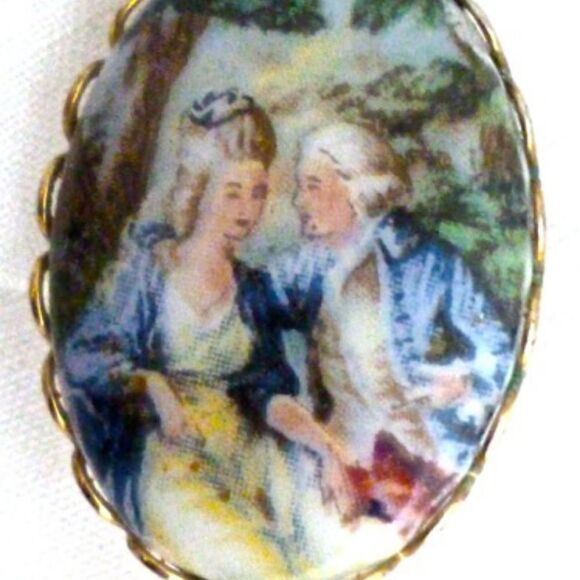 PORCELAIN TRANSFER ROMANTIC PAIR CLIP EARRING NWT - Picture 3 of 8